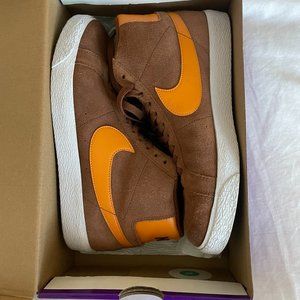 Nike SB Zoom Blazer Mid